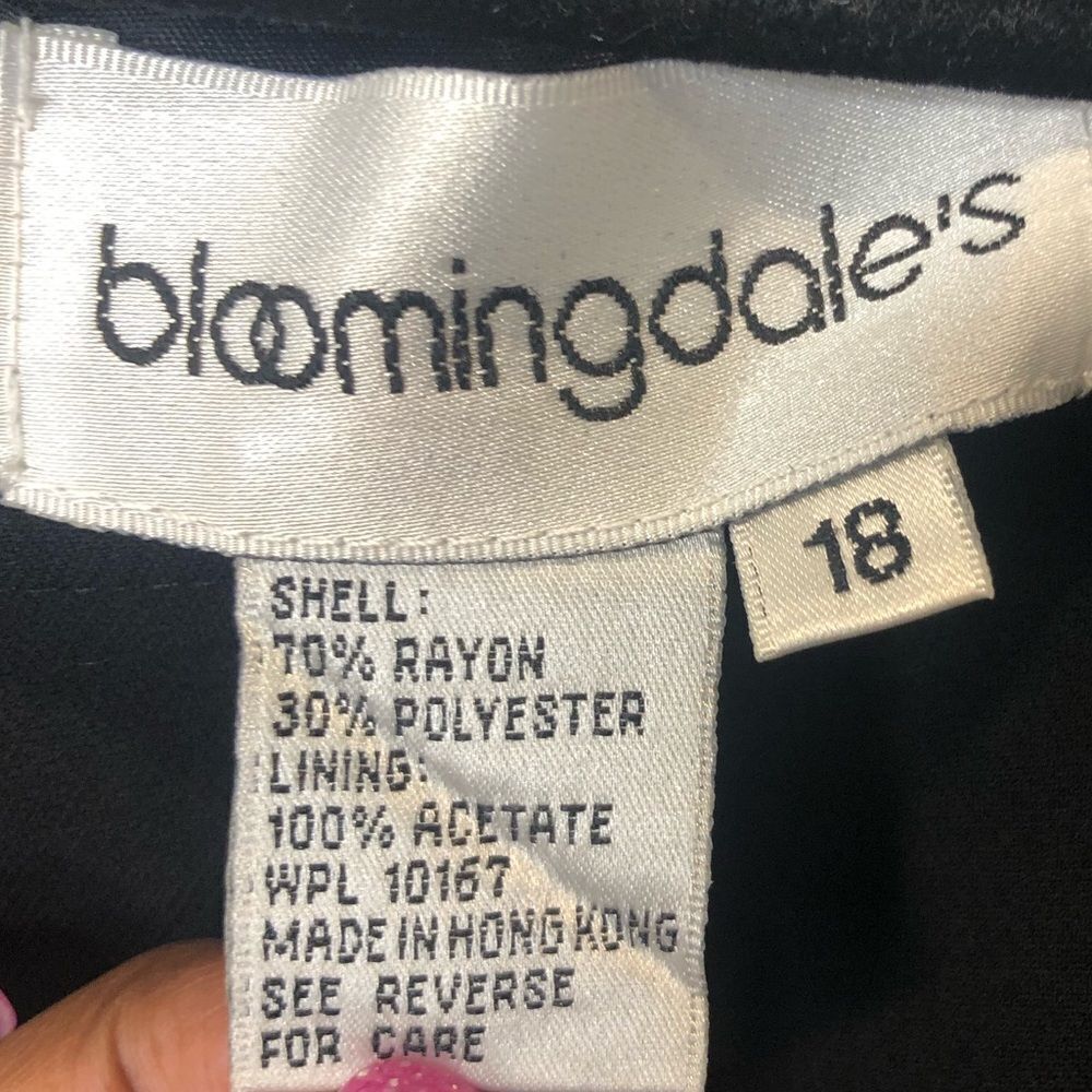 Bloomingdale’s little black sheath dress, size 18 - Picture 5 of 9